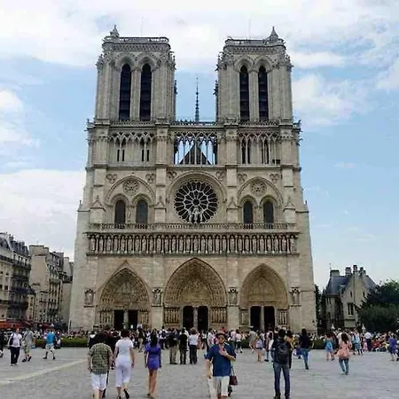 Le Terra Cotta - Saint Michel Paris 10min Apartment